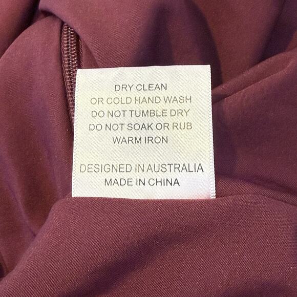 Elle Zeitoune Jayee Halter Gown Dress Burgundy Pleated Medium. Wedding. Party - Picture 12 of 12